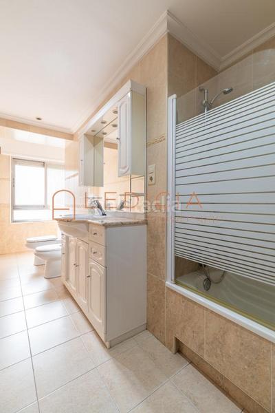 Foto b51a38dd-45d6-41c3-86fe-24391c035650. Appartamento in camelias 103 in Camelias - Pi y Margall Vigo