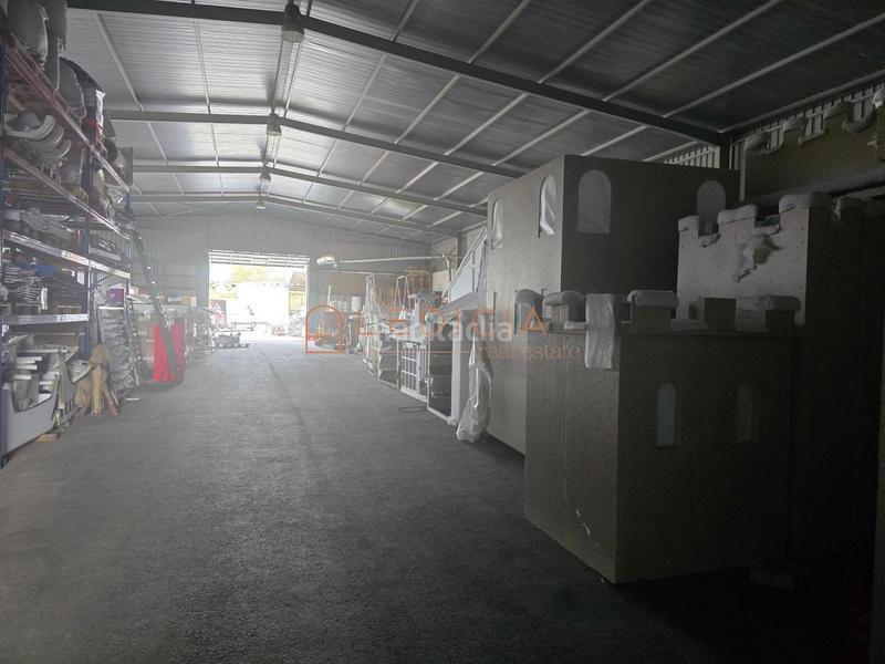 Foto 6d87ebed-b6da-4d2b-b01e-1ed9a3663808. Industrial building in Allariz