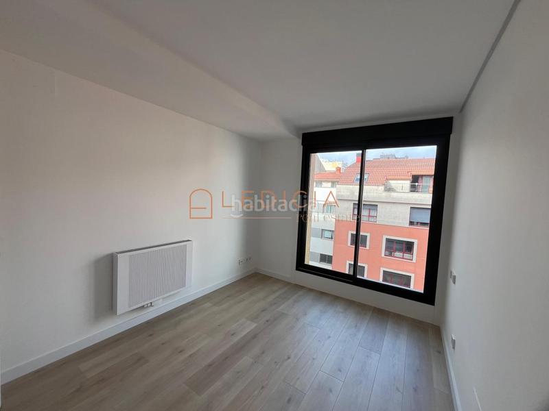 Foto 17096e4d-2e5f-49d8-88fb-2bd3b76999db. Appartement avec chauffage parking dans Plaza España - Corte Inglés Vigo
