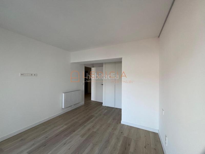 Foto 4c8988de-e129-45a1-a572-c8733f8b50c4. Flat with heating parking in Plaza España - Corte Inglés Vigo