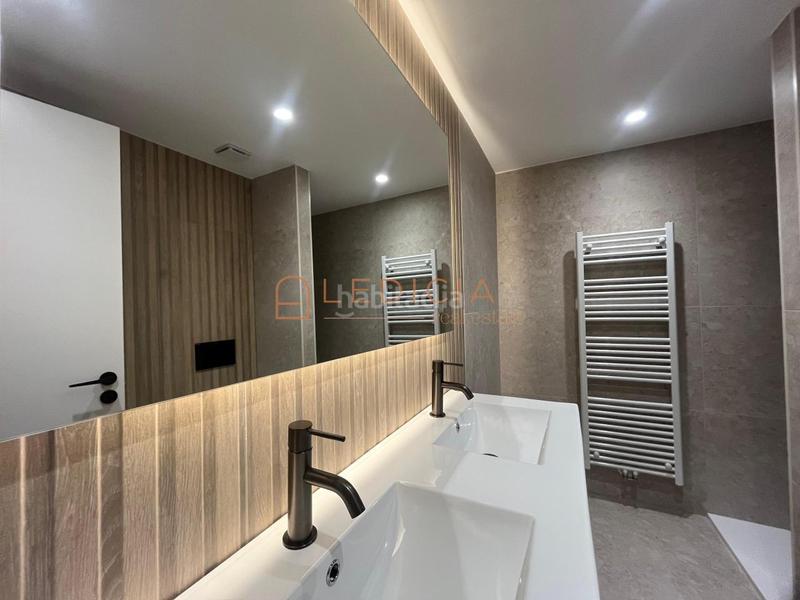 Foto bf116443-3bb8-4ae1-b3b9-32b3d21ce8f3. Piso en Plaza España - Corte Inglés Vigo