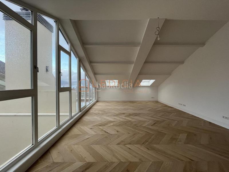 Foto 12324d37-02a9-44f4-9bae-1697bef07fac. Attico con riscaldamento in Centro - Areal Vigo