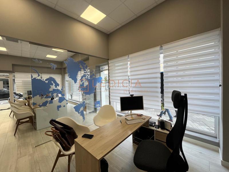 Foto 2bc4d56b-6dd0-415c-81d4-f2c114fb29b5. Miete geschäftsraum in Plaza España - Corte Inglés Vigo