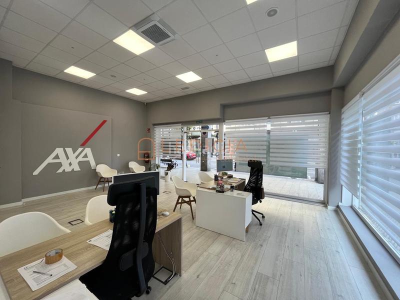 Foto 77a9b0e4-d5c5-428b-bc9e-1e39e011a3eb. Alquiler local comercial en Plaza España - Corte Inglés Vigo