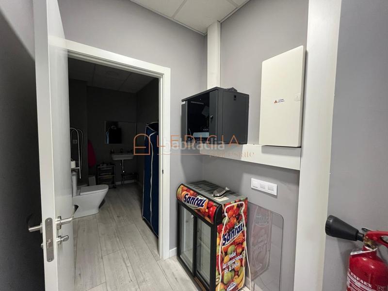 Foto 59609c1b-b5b9-452e-a0ec-d5a8bd4e4c15. Affitto locale commerciale in Plaza España - Corte Inglés Vigo