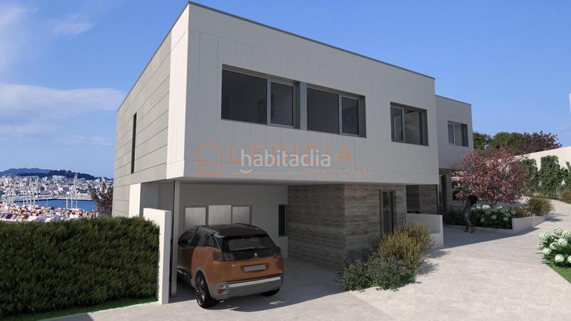 Foto f99c92e9-8cbd-4e63-9d42-c6efe188bf2c. Casa adosada en Teis Vigo