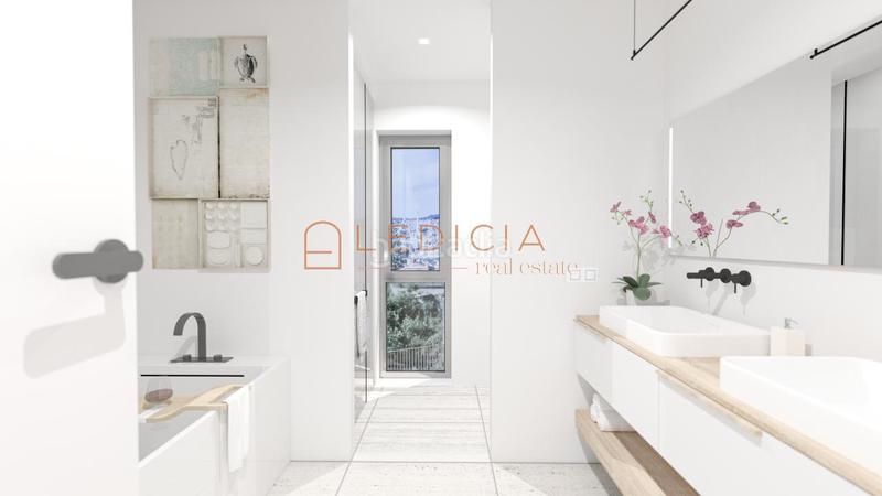 Foto 445fd750-dd98-47b1-8769-ceed3be46762. Casa adossada amb calefacció aparcament piscina a Vigo