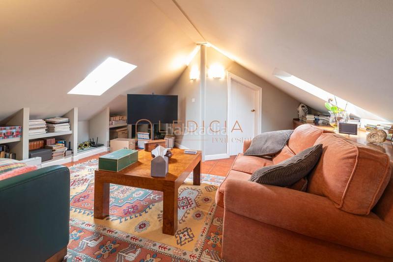 Foto 6bd8ca48-6edd-42ee-b20d-d77b6befa134. Chalet mit heizung parking in Sardoma - Castrelos Vigo