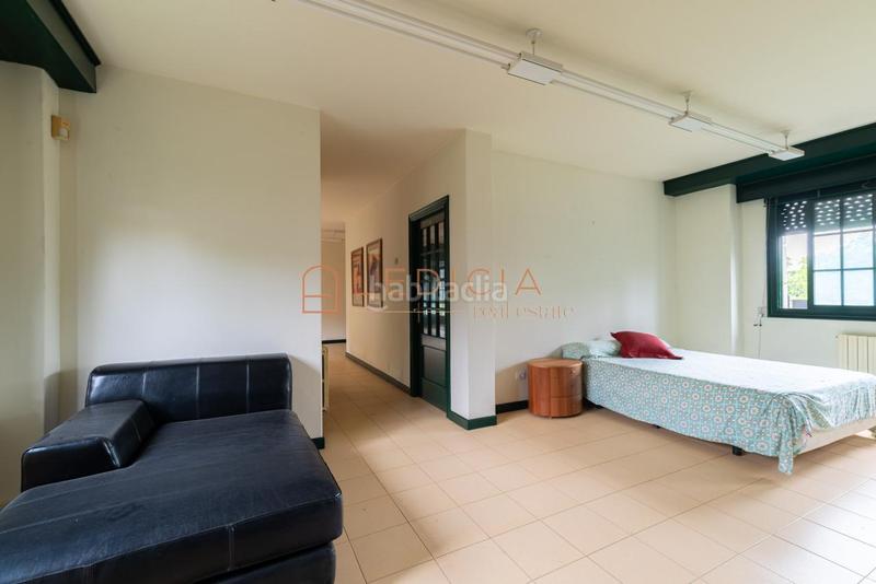 Foto 3699ade9-ab57-4326-b908-b0d3f889bfe7. Chalet with heating parking in Sardoma - Castrelos Vigo