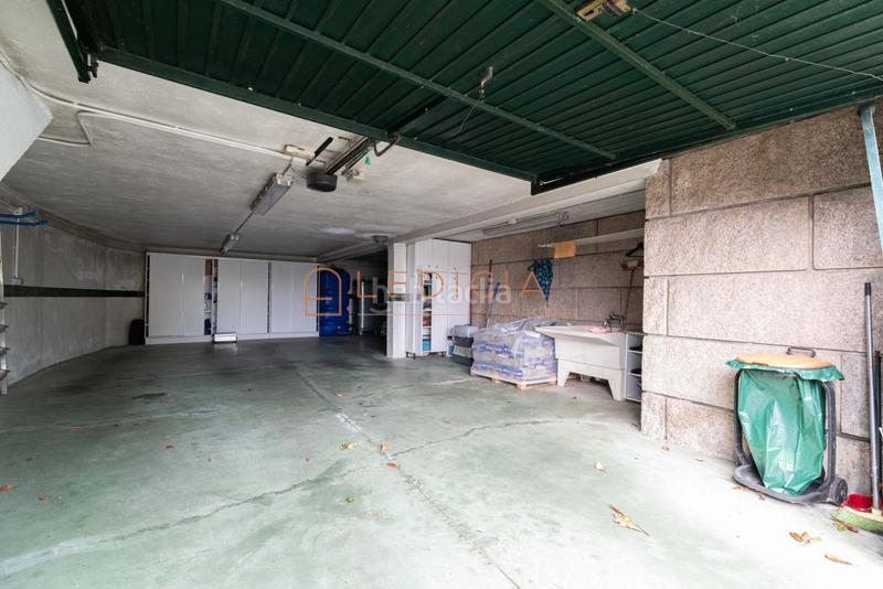 Foto b8f2f99d-7114-4b6d-864d-53e00941bda6. Chalet with heating parking in Sardoma - Castrelos Vigo