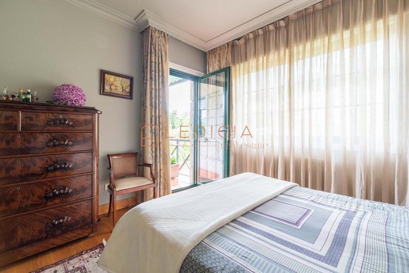 Foto 10f1adb9-9034-404f-8628-63e35f08afe9. Chalet en Sardoma - Castrelos Vigo