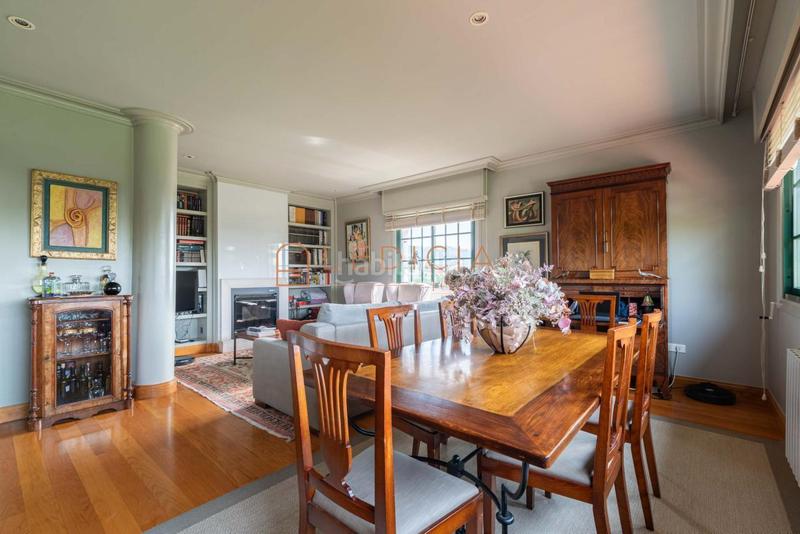 Foto 2d688c16-2a86-4eec-b1f9-30d791c8a08c. Xalet amb calefacció aparcament a Sardoma - Castrelos Vigo