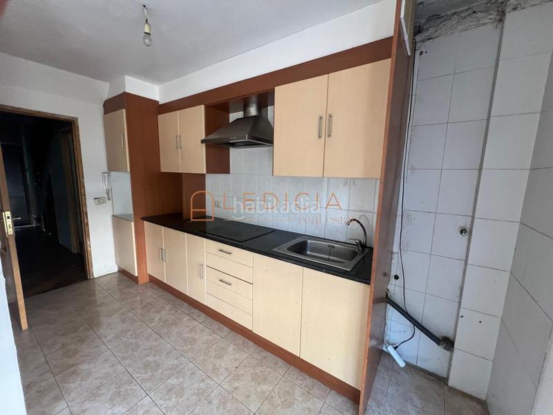 Foto cb4f8112-34d1-462c-adbd-860c3ddafc2f. Piso en pateira 11 en Lavadores Vigo
