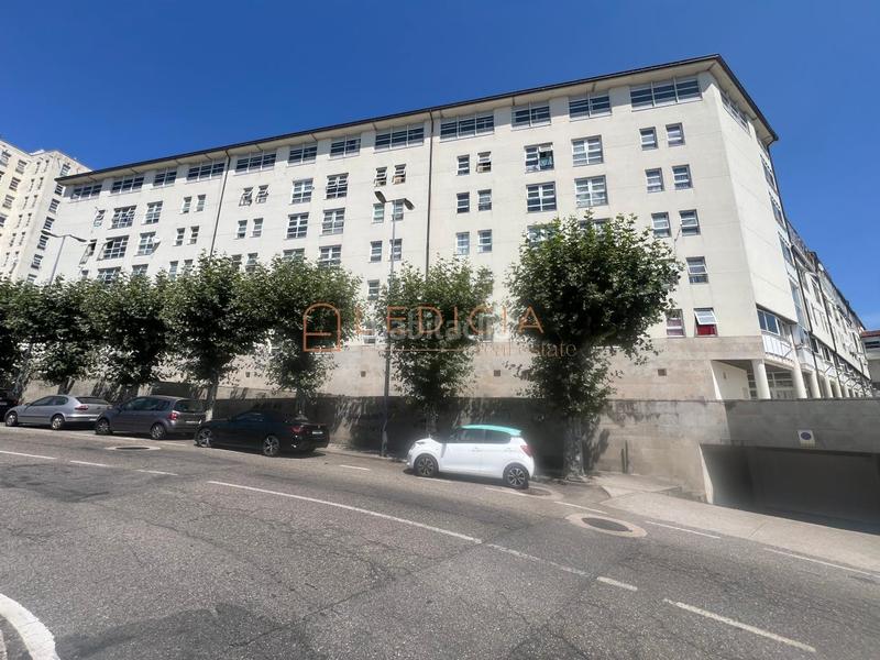 Foto cf46412e-0b8b-48e3-bf9e-bcc2cd055084. Piso en pateira 11 en Lavadores Vigo