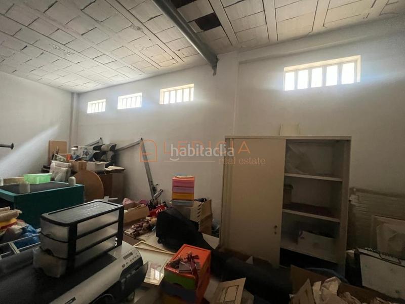 Foto 1b2e97f4-5cdf-4969-b3a2-32539807ade5. Local comercial en O Castro Vigo