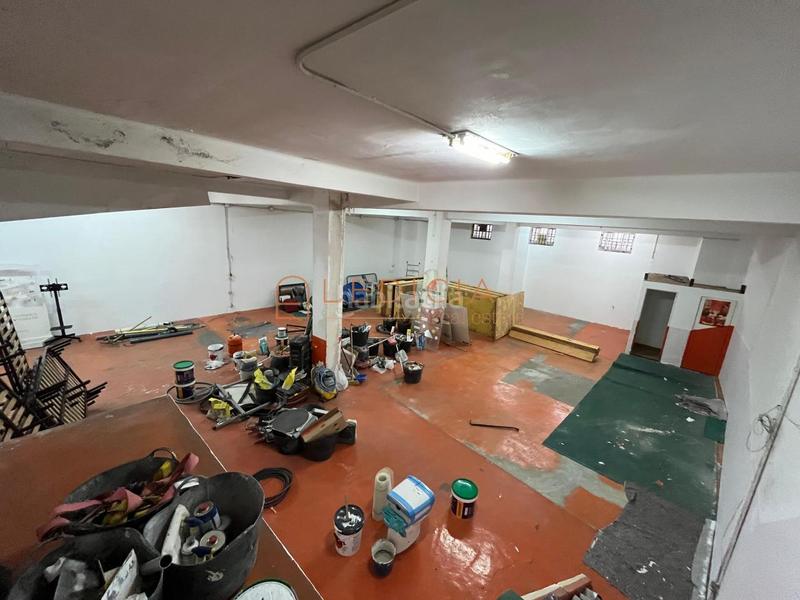 Foto adf3399f-c91d-461d-94e3-ed4a99e3a7f7. Local comercial en oporto 24 en Centro - Areal Vigo
