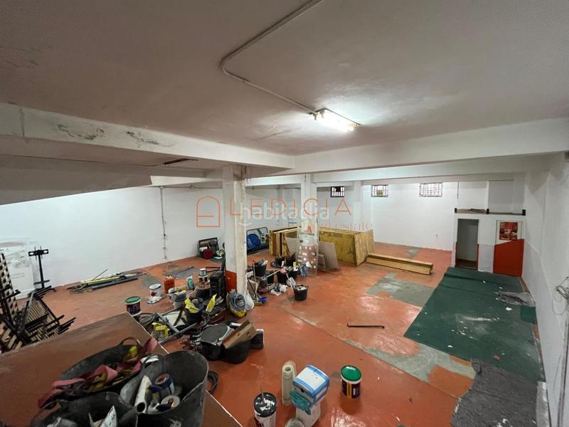 Foto e915ff12-cf4a-412c-aa75-61c1f9606ab0. Alquiler local comercial en oporto 24 en Centro - Areal Vigo