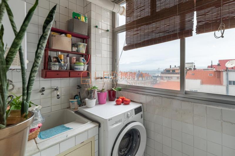 Foto b698d97a-1c8b-4ac0-9176-f10df3e4677c. Pis a Camelias - Pi y Margall Vigo