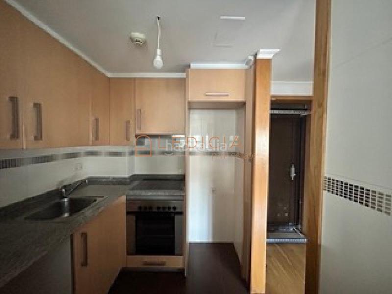 Foto 504cb38d-3f72-4b04-84ca-3c60b895983c. Studio with heating parking in travesía de Vigo - san xoán Vigo