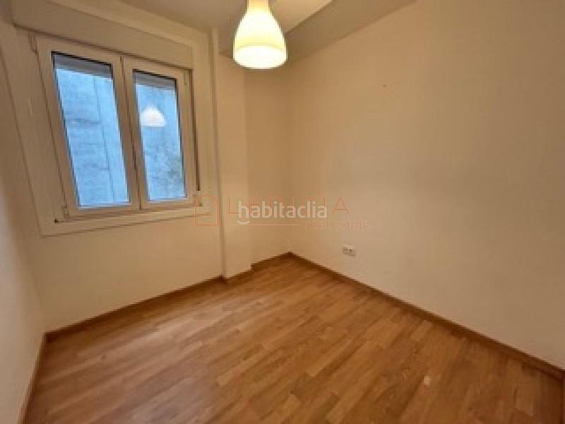 Foto 0dda4555-27df-4ac4-a712-cb692409df44. Rent flat with heating in Centro - Echegaray Pontevedra