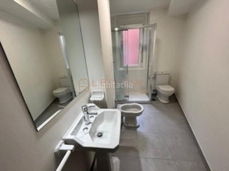 Foto b0132f27-f23d-4d41-9ca9-8f8552c49ae3. Rent flat with heating in Centro - Echegaray Pontevedra