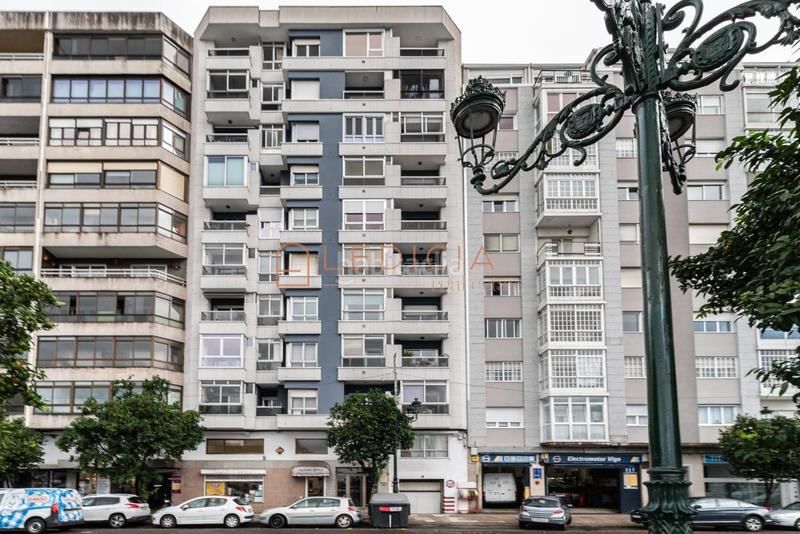 Foto cb6d924f-a745-4da6-94a6-3d500dec1d2a. Pis amb calefacció aparcament a Centro - Areal Vigo