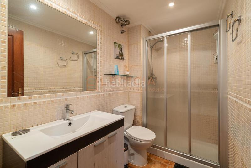 Foto fbbe8786-e1fc-4ca8-ae05-8938c81a9db3. Pis amb calefacció aparcament a Centro - Areal Vigo