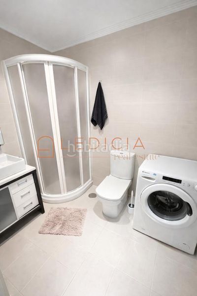 Foto 84c06fcc-67c0-40ba-b6f0-09615e7f7ffd. Estudio en Casco Vello Vigo