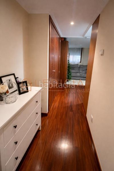 Foto cc265e01-2ba6-41c3-ba0b-b9d9c2831a62. Estudio en Casco Vello Vigo