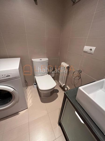 Foto d7c2f0e9-9ea3-4277-a192-5d915fb47105. Studio avec chauffage dans Casco Vello Vigo