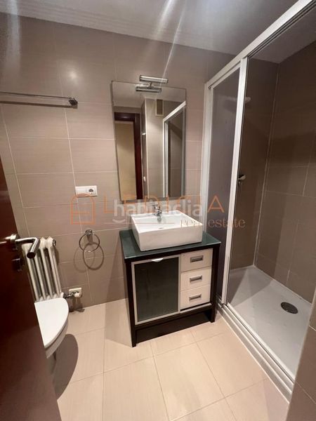 Foto e237b229-aa67-4646-ac07-8963f743938a. Studio avec chauffage dans Casco Vello Vigo