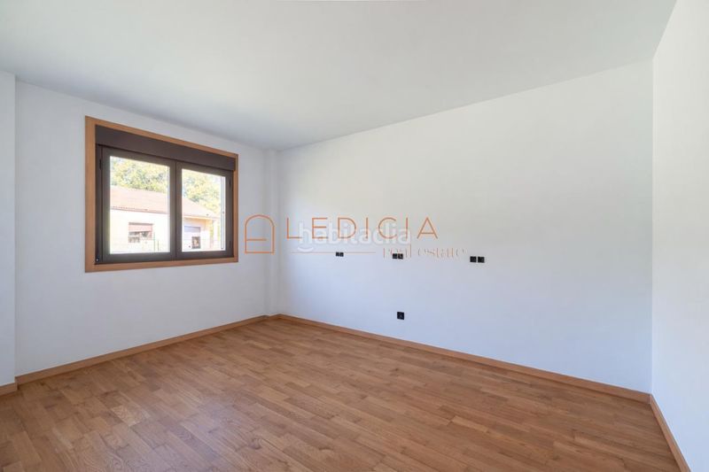 Foto f748bcf4-4bf1-46cf-a3f2-f7bec908a882. Chalet in lugar eidos de abaixo 16 parcela 2 in Tomiño