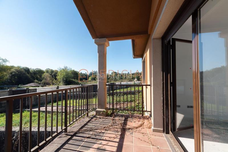 Foto fb39e3e0-3d76-4ef8-98f2-3b0d193d0a3f. Chalet en Tomiño