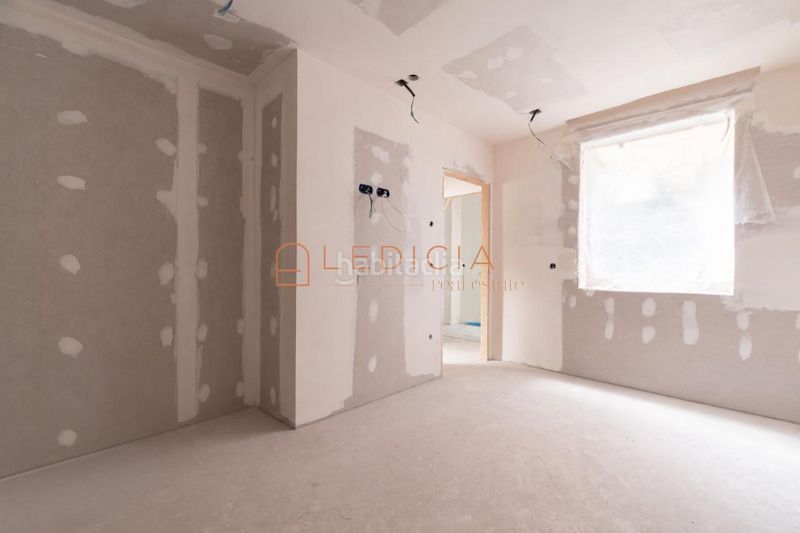 Foto 4fb74eca-dea9-4d71-a989-b324bdecbd7d. Penthouse with heating parking in Centro - Areal Vigo