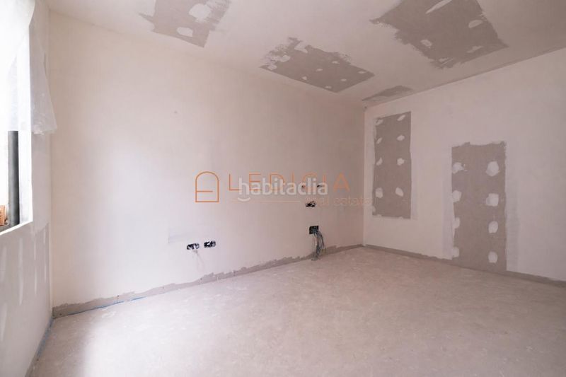Foto e3a7ac5b-cd9c-404d-8ace-8809b1bbe270. Penthouse with heating parking in Centro - Areal Vigo