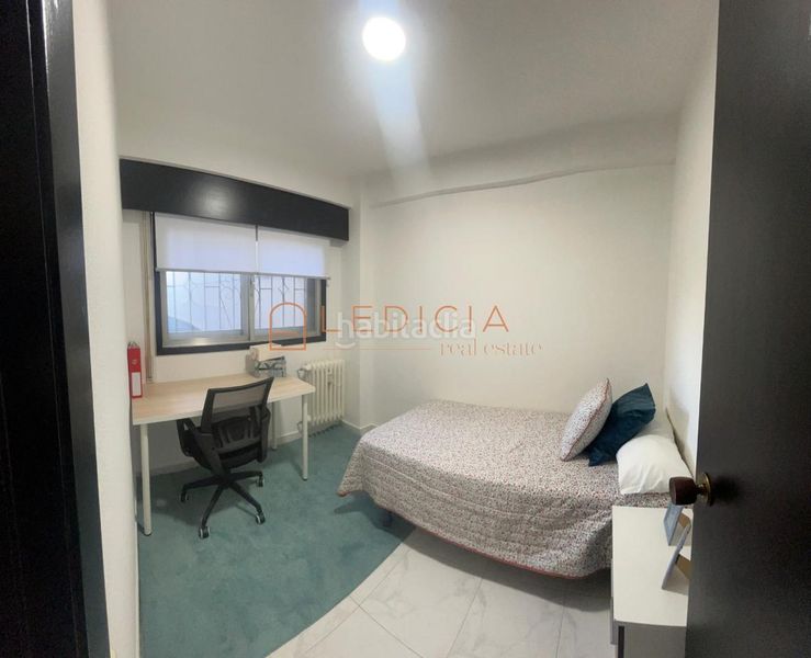 Foto 8fd0ded8-254e-408a-9a91-f50cdeb614b7. Lloguer pis amb calefacció a Plaza España - Corte Inglés Vigo