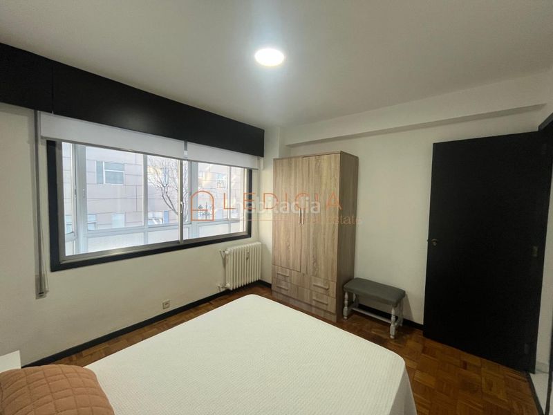 Foto ba4c4c32-4f2e-4570-b690-52548f3b95cf. Lloguer pis amb calefacció a Plaza España - Corte Inglés Vigo