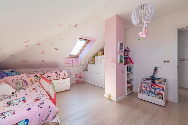 Foto 33947e9b-1896-451b-83fe-24faa974220e. Àtic a padre seixas 30 a Comesaña - Matamá Vigo