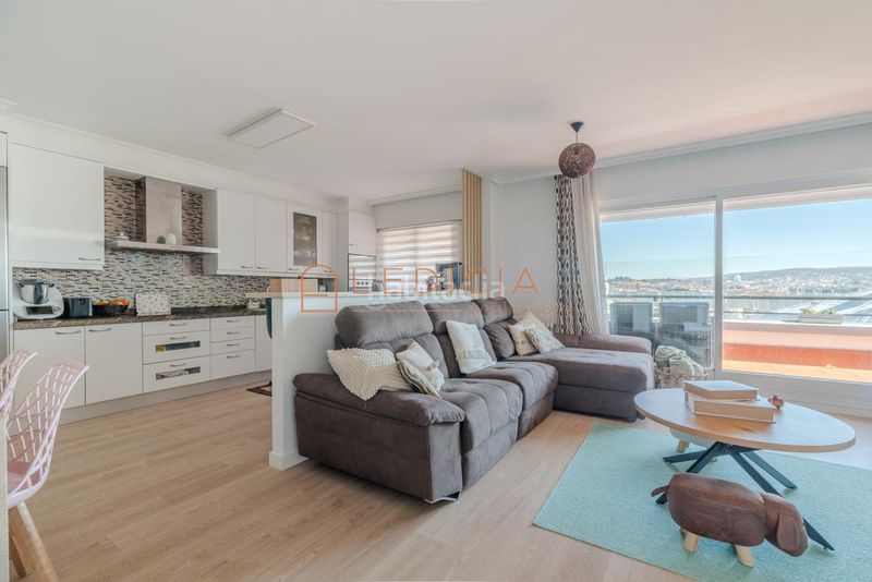 Foto d1dad9ed-4a8c-44ed-ba28-93d56e540b9f. Àtic a padre seixas 30 a Comesaña - Matamá Vigo