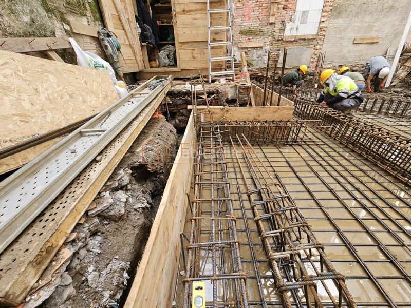 Foto cbcb10ec-1cdc-4c6b-bf6c-e011a536417b. Edificio in irmandiños 9 in Centro - Areal Vigo