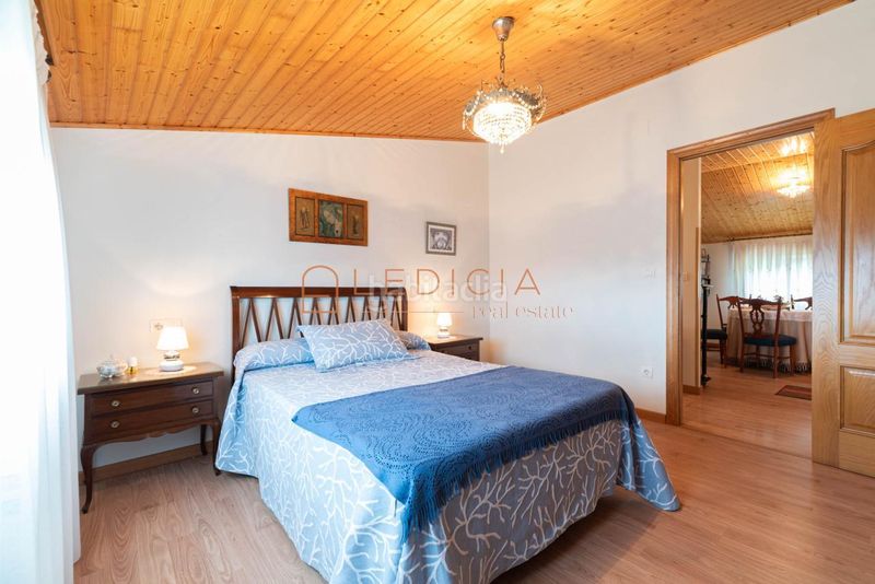 Foto 3339e64f-c3bd-44ea-bbc9-0be863f2bbb6. Chalet en Gondomar