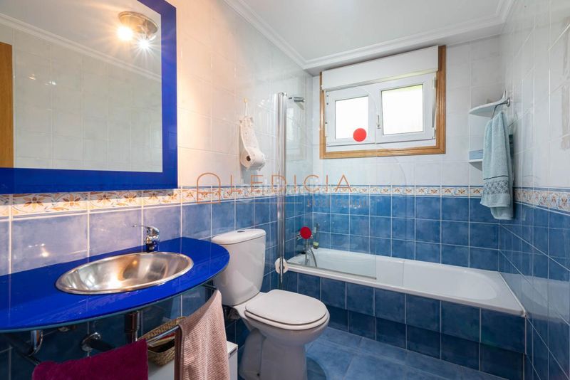 Foto 42be9ef7-f692-4a3b-bd58-528bd075f868. Chalet en Gondomar