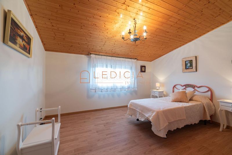 Foto e033aa05-beac-4511-8814-5353adbd0409. Chalet en Gondomar