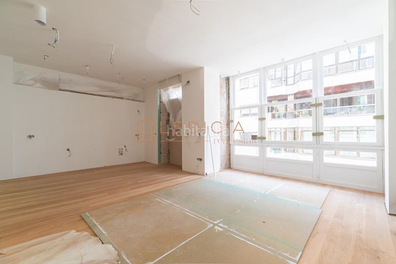 Foto f3184733-5c6a-49dc-a7c0-fef52869c754. Flat with heating parking in Centro - Areal Vigo