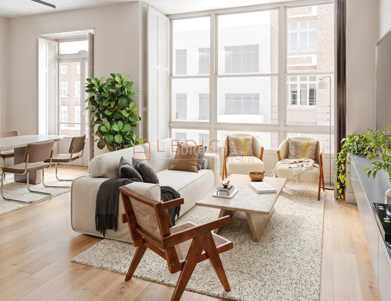 Foto adcbfe60-2634-4498-a338-9d8f3cd6da90. Pis amb calefacció aparcament a Centro - Areal Vigo