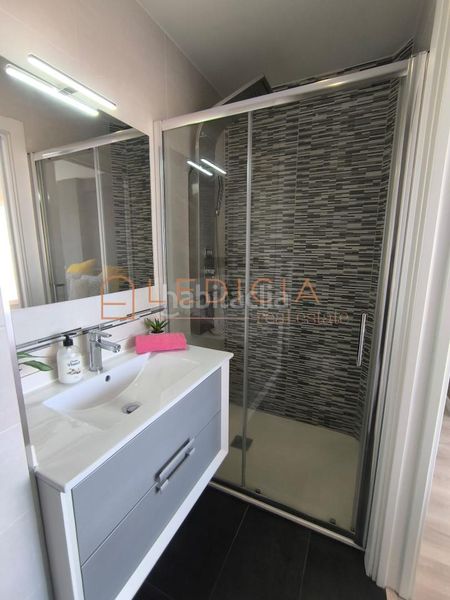 Foto df923577-9be4-4aa9-9d86-906aaca5364d. Piso en Berbés - Peritos Vigo