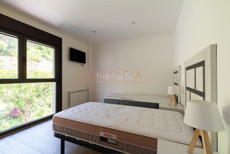 Foto c4160d14-3feb-4491-85b9-5633e6b7ecf0. Casa amb calefacció aparcament piscina a Moaña