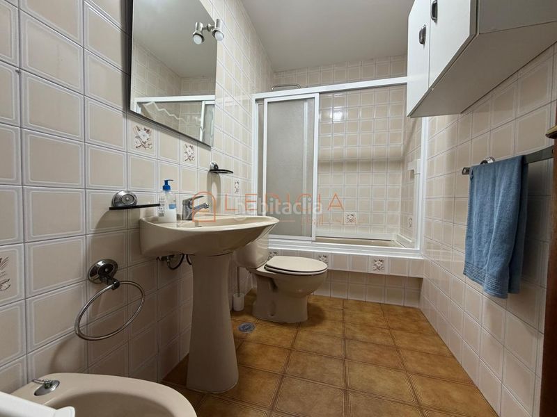 Foto 2e781b6a-5a3d-4a6b-942e-e24b1e94c501. Casa amb calefacció a Coiro Cangas