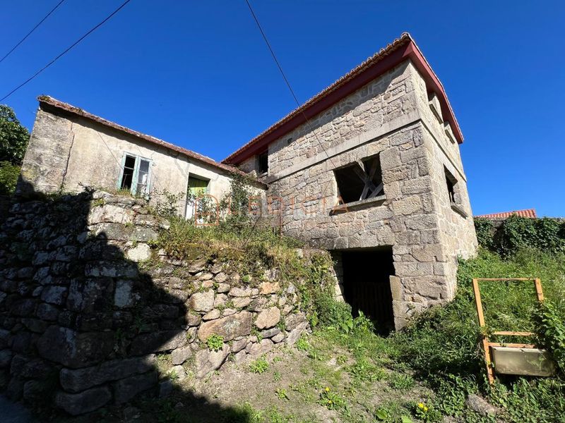 Foto 38e590f4-3319-431a-af80-35e72794a65e. Casa a camiño da igrexa 5 a Nigrán centro Nigrán