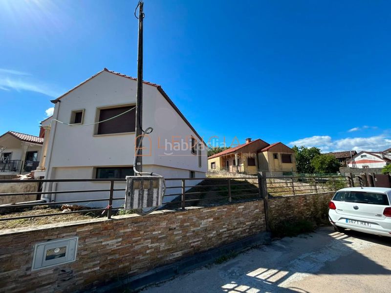 Foto 0d9a1082-ed67-4f81-86ca-4e9e13f0211e. Chalet en lugar eidos de abaixo 12 parcela 6 en Tomiño